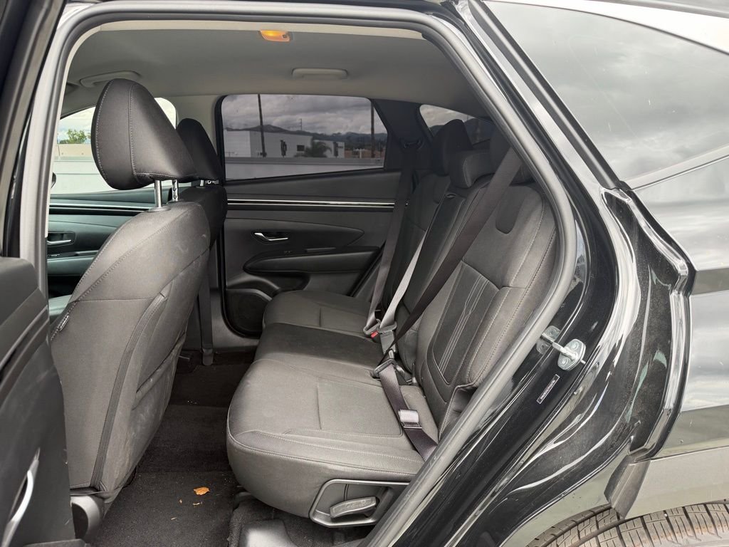 Used 2023 Phantom Black Hyundai SEL image 4