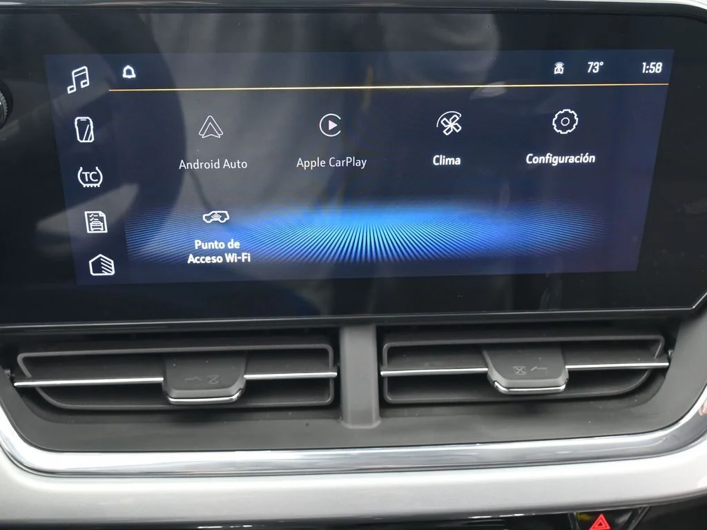 Used 2025 Summit White Chevrolet LT image 21