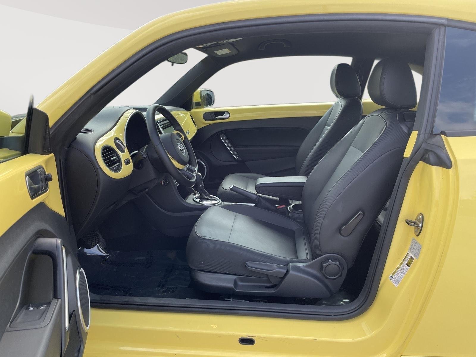 Used 2014 Yellow Rush Volkswagen 1.8T image 5