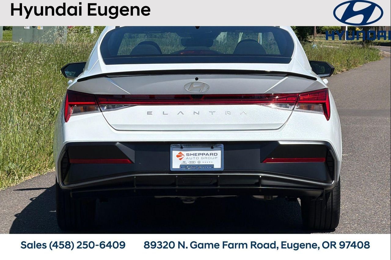 New 2026 White Hyundai SEL Sport Premium image 5