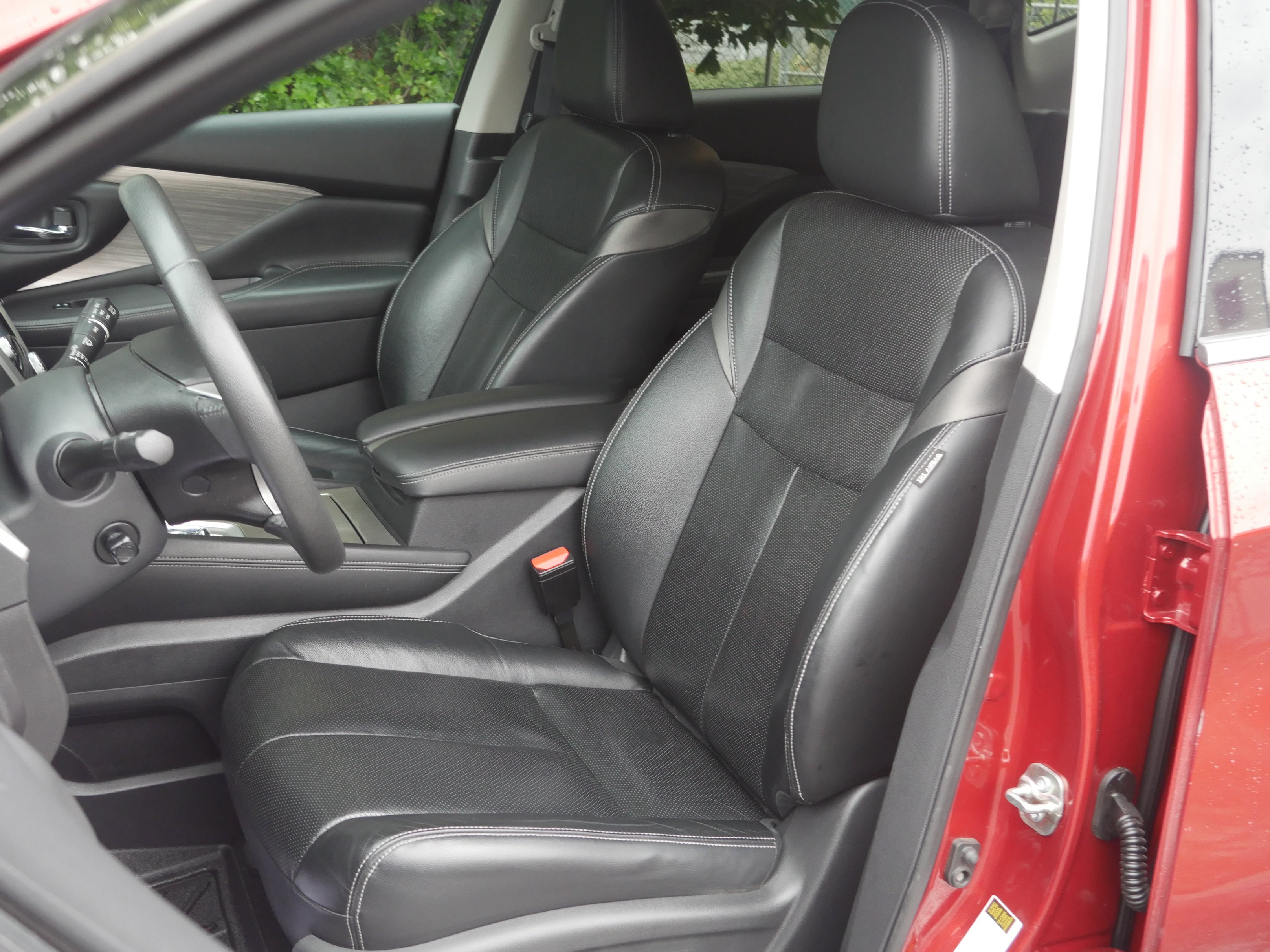 Used 2016 Cayenne Red Metallic Nissan Platinum image 32