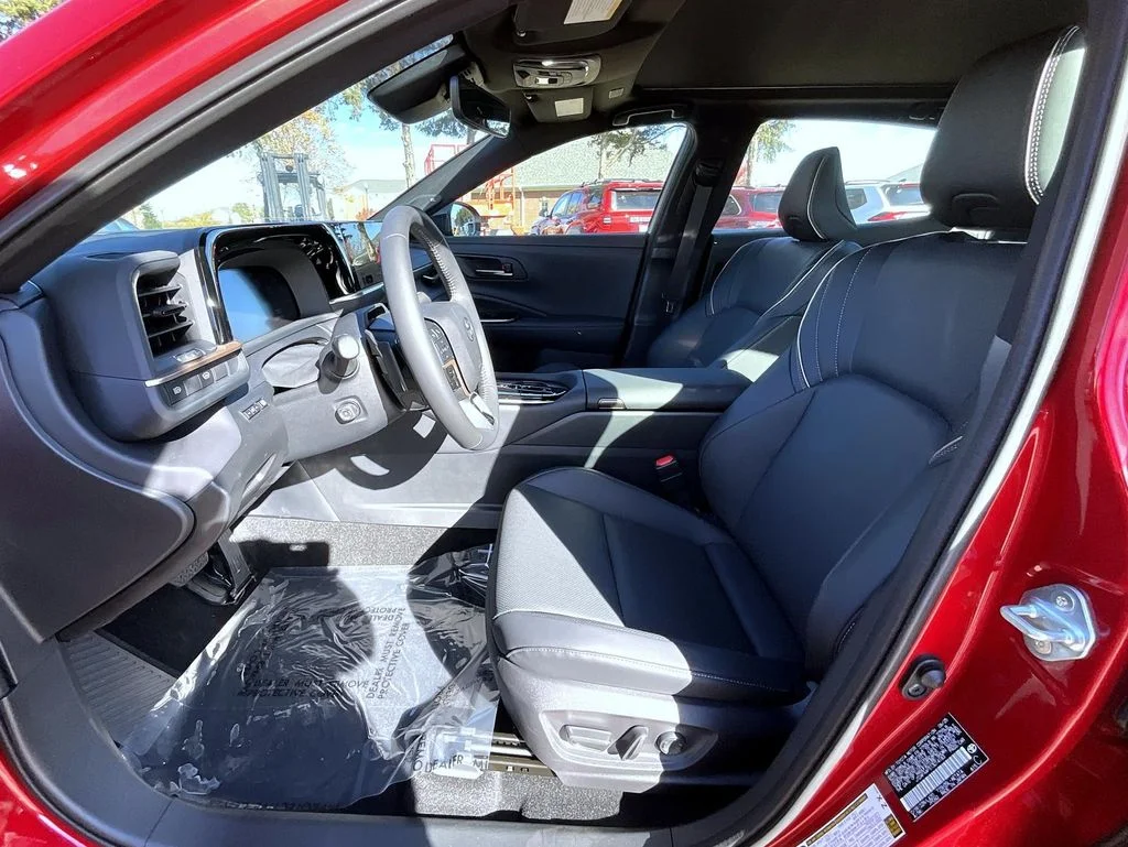 2026 Toyota Crown Platinum - Photo 9