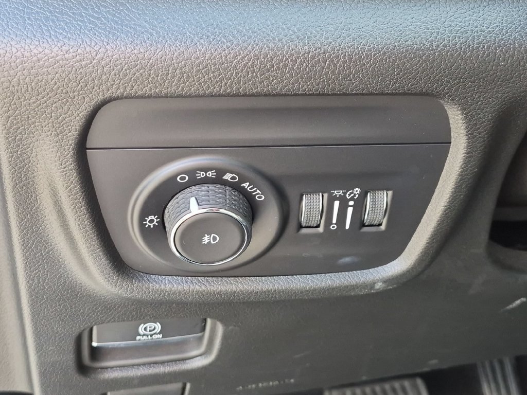 Used 2023 White Jeep Limited image 15