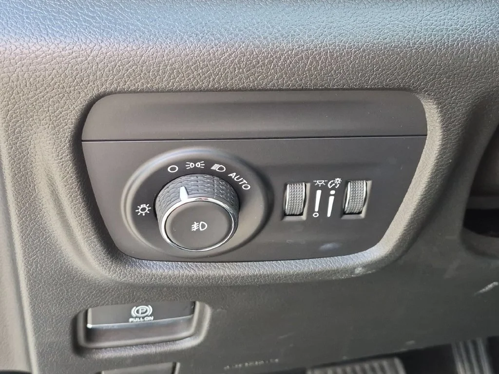 Used 2023 White Jeep Limited image 15