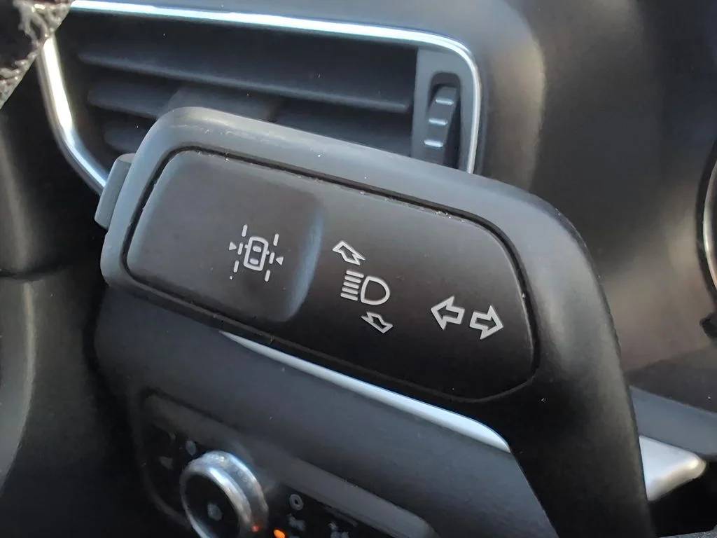 Used 2023 Oxford White Ford XLT image 18
