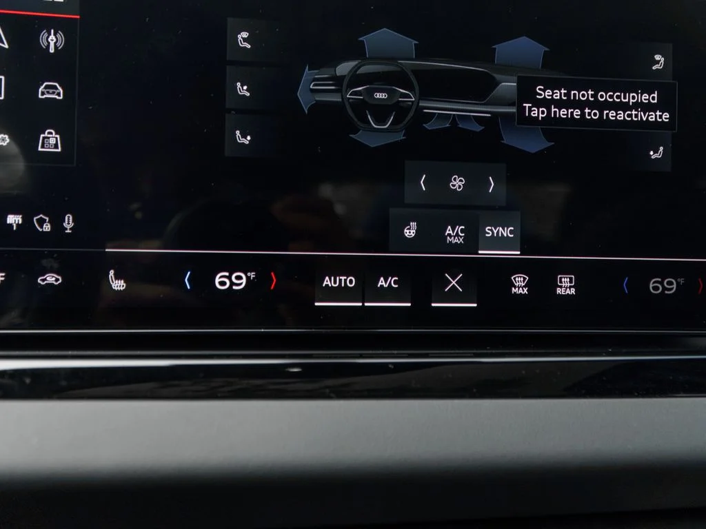 Used 2025 Black Audi  image 26