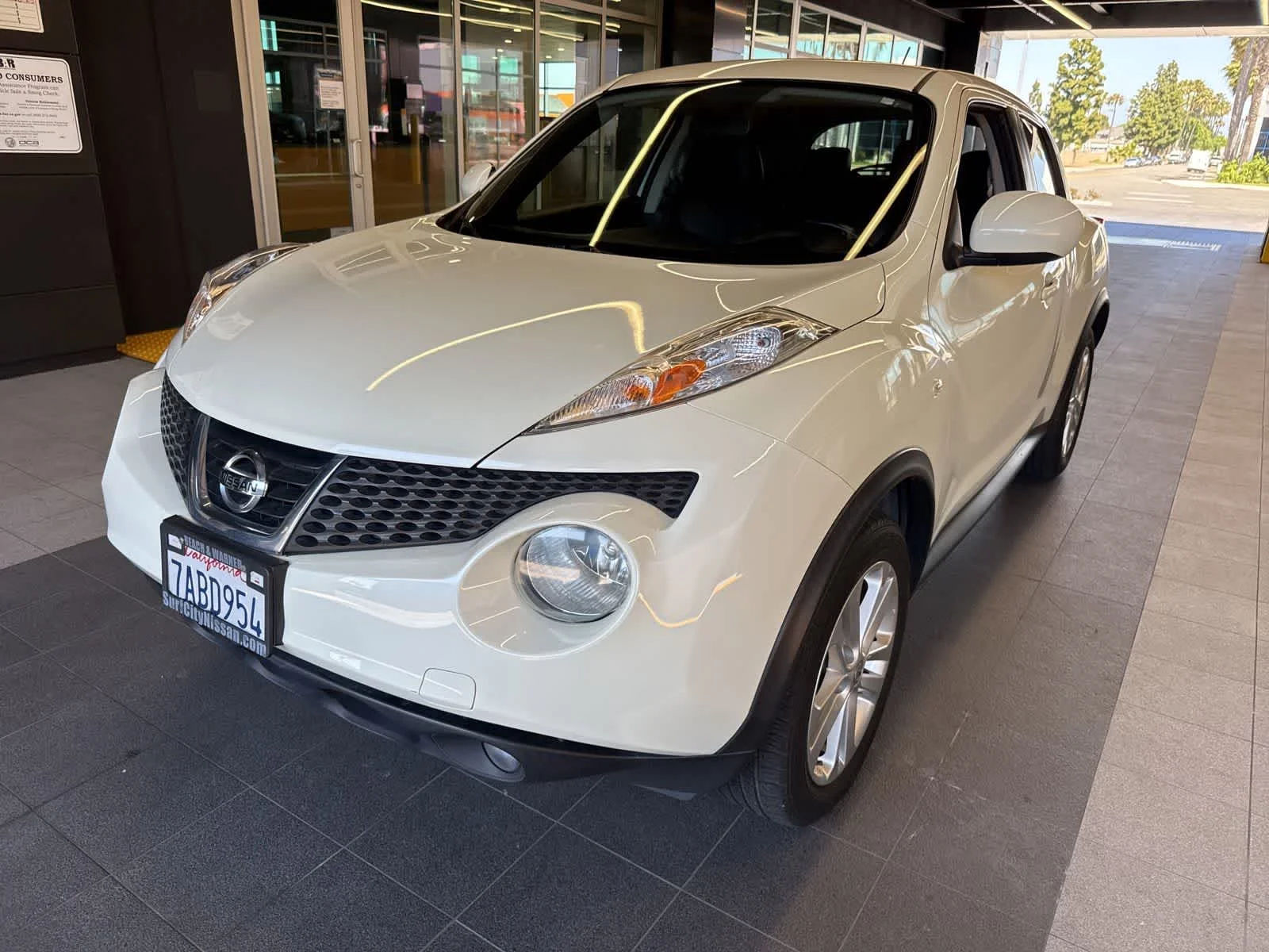 2012 Nissan Juke SL FWD CVT's photo