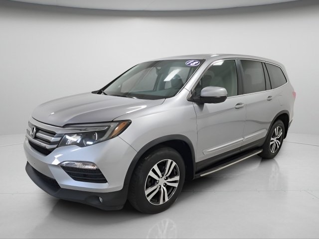Certified Used 2018 Lunar Silver Metallic Honda EX-L image 3