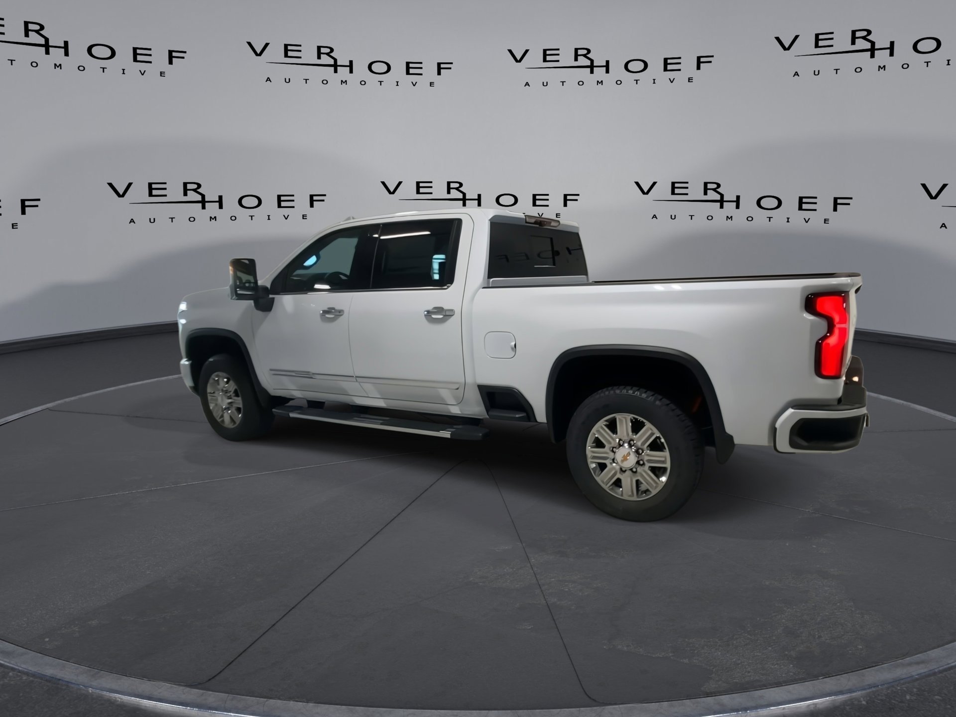 New 2026 Polar White Tricoat Chevrolet High Country image 6