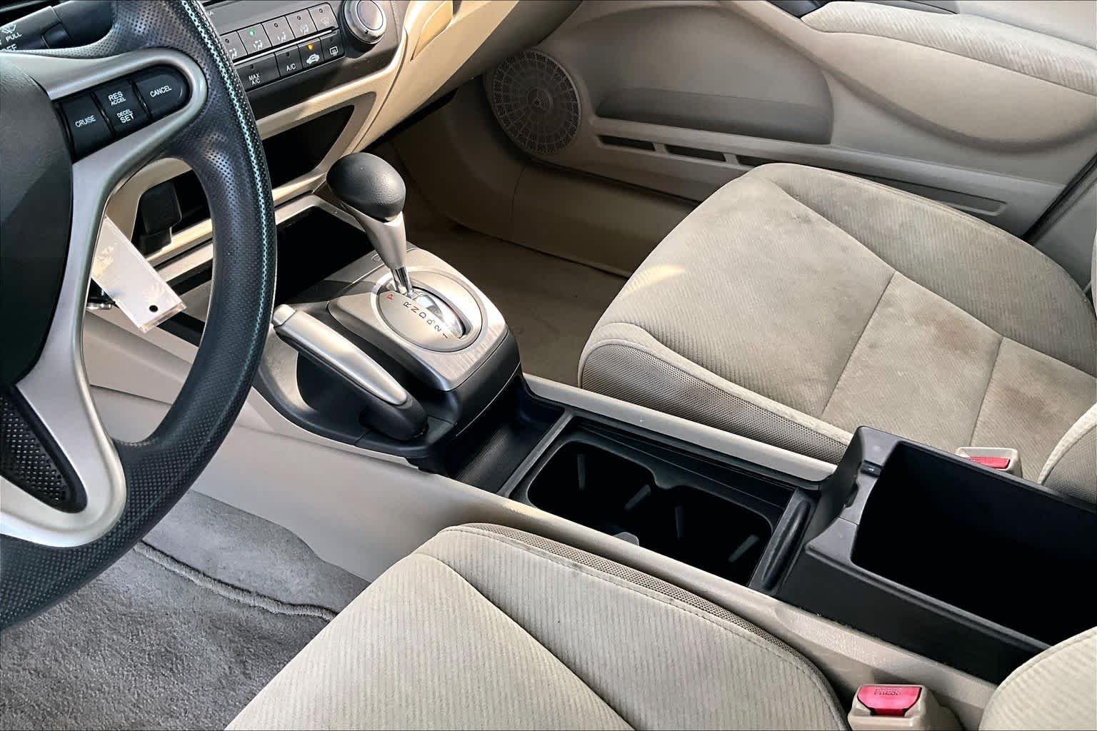 Used 2011 Taffeta White Honda LX image 15
