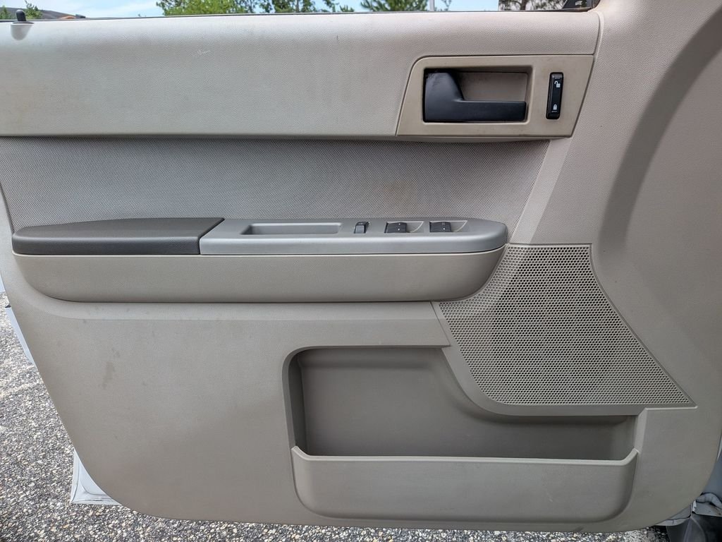 Used 2012 White Ford XLT image 33
