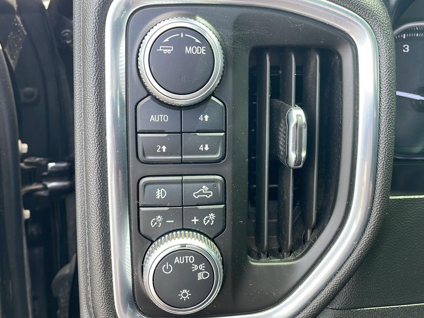 Used 2020 Onyx Black GMC Elevation image 17