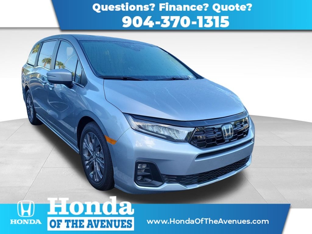 2026 Honda Odyssey Touring's photo