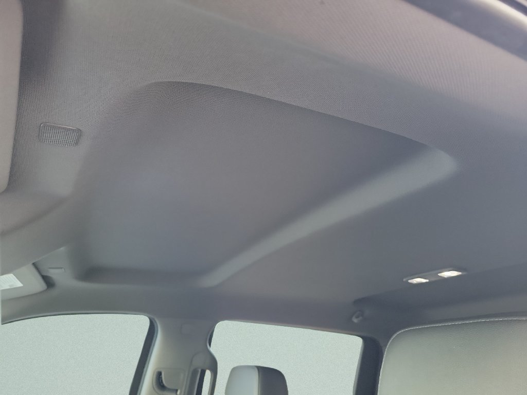 Used 2021 Red Chevrolet LT image 17