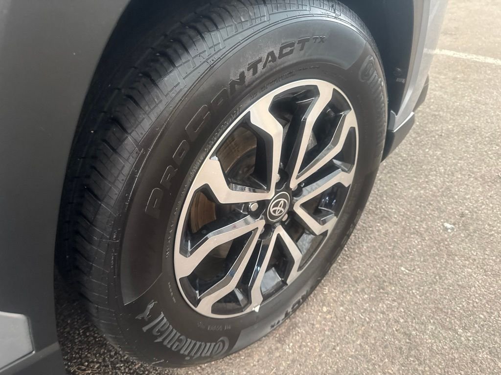 Used 2025 Silver Toyota Hybrid SE image 9