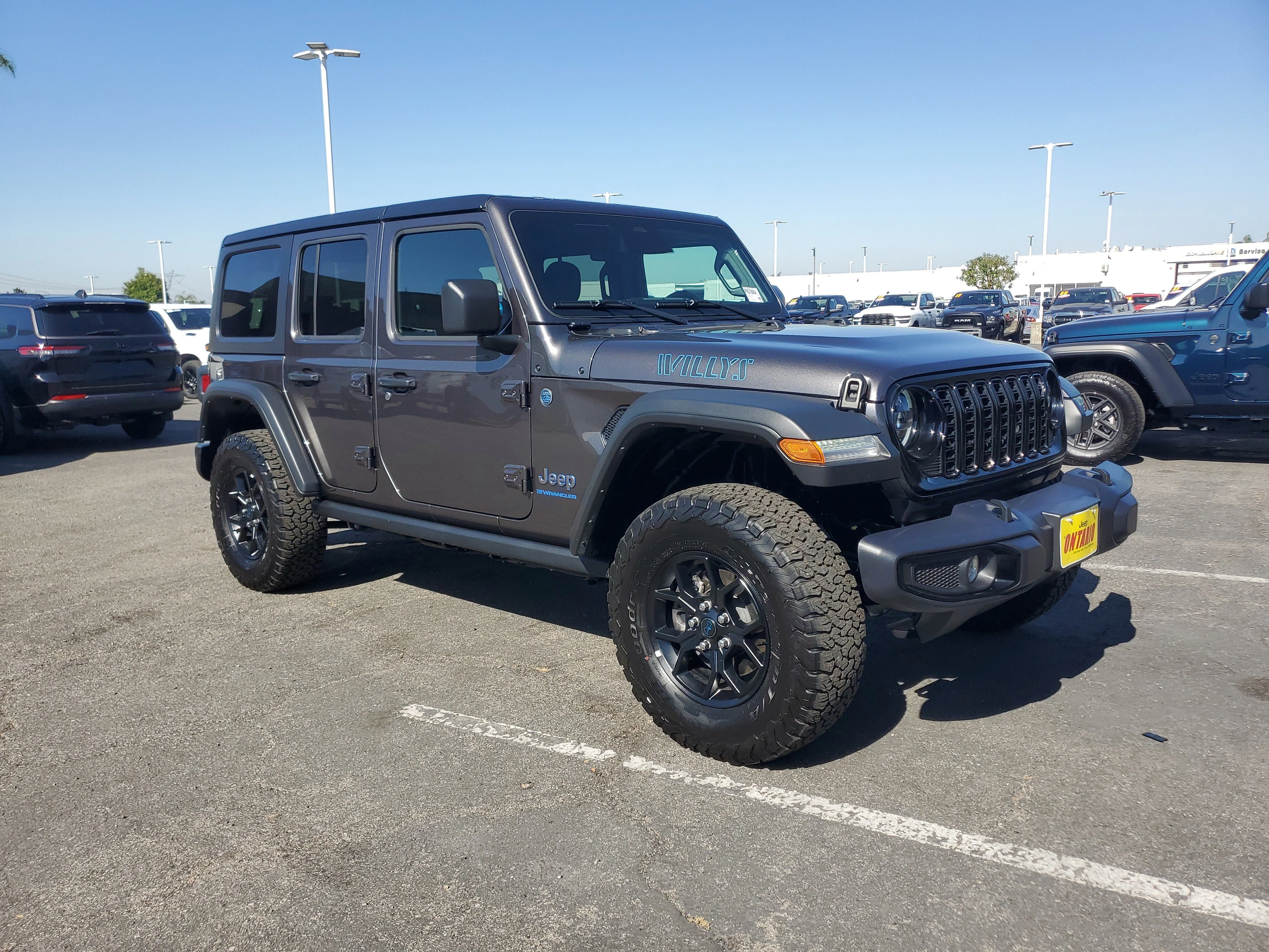 Certified Used 2025 Gray Jeep Willys 4xe image 28