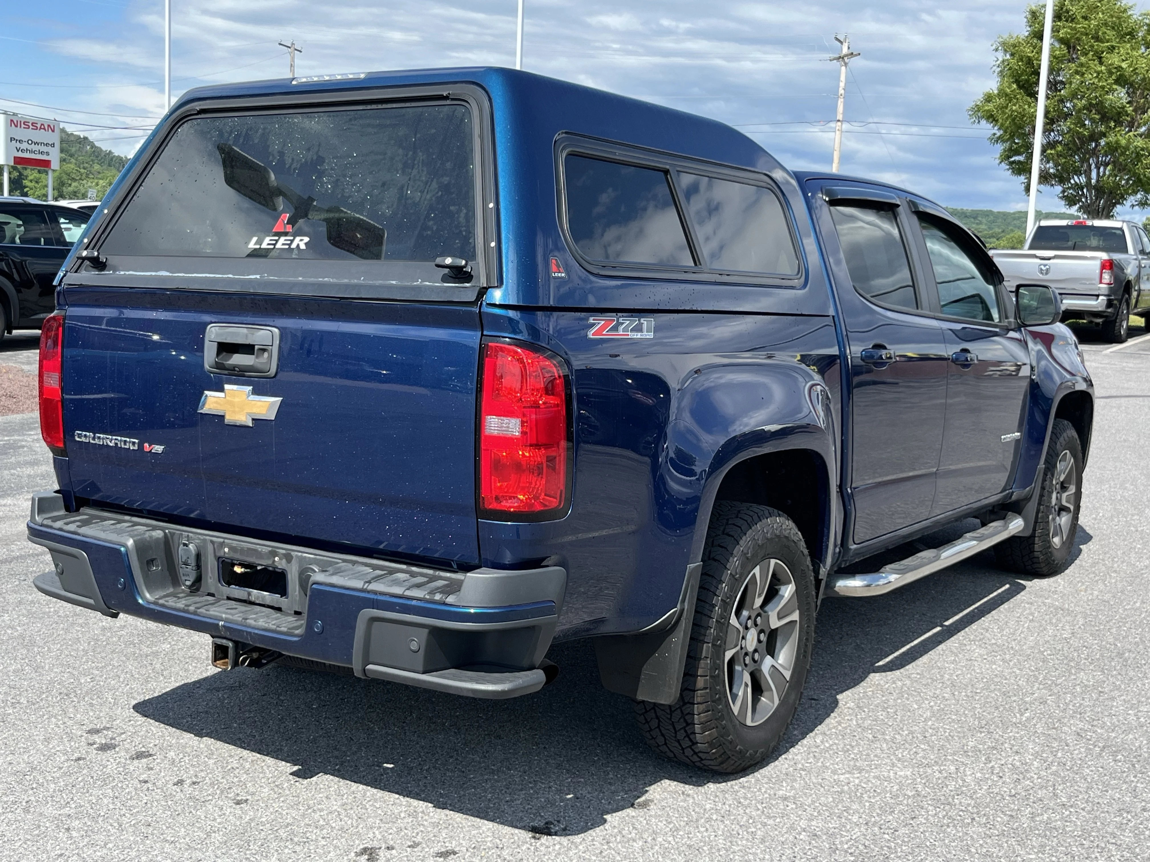 Used 2019 Pacific Blue Metallic Chevrolet Z71 image 5