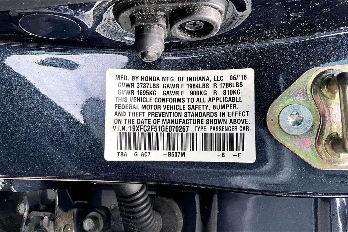 Used 2016 Blue Honda LX image 19