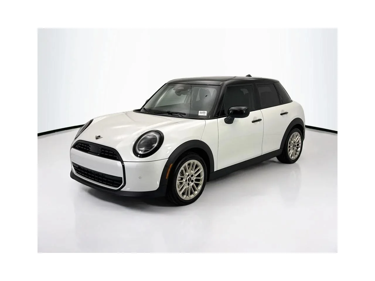 2026 MINI Hardtop's photo