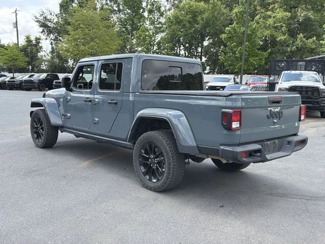 Used 2024 Gray Jeep Nighthawk image 3