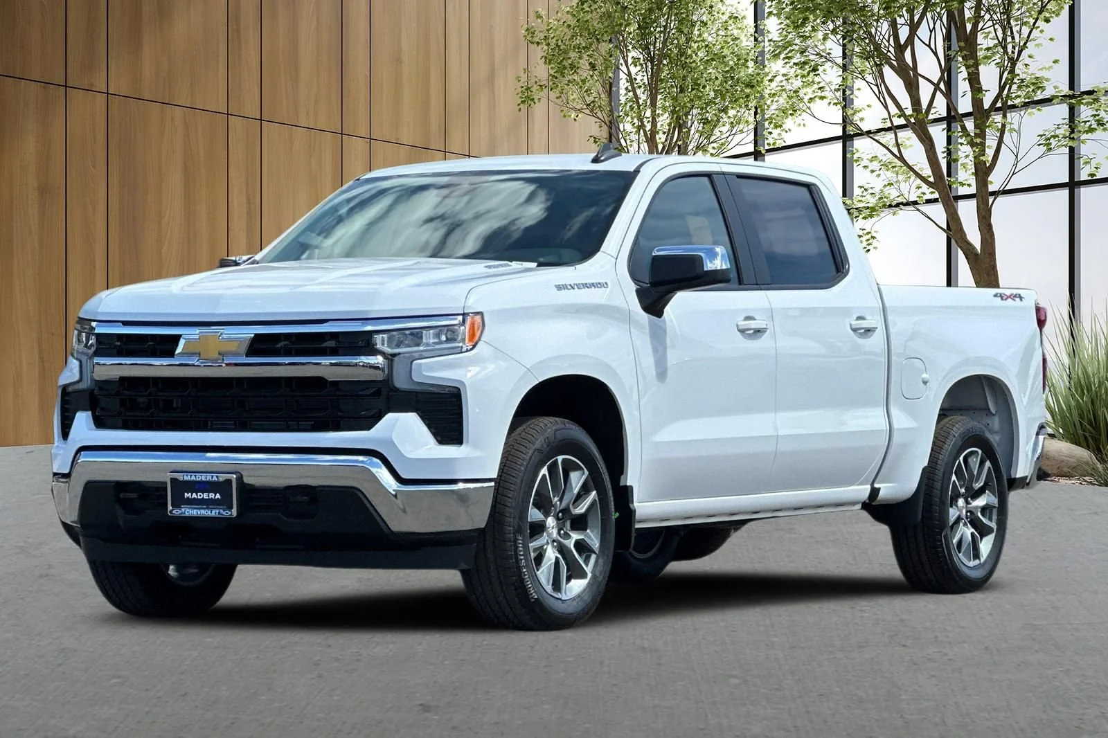 New 2026 Summit White Chevrolet LT (2FL) image 8