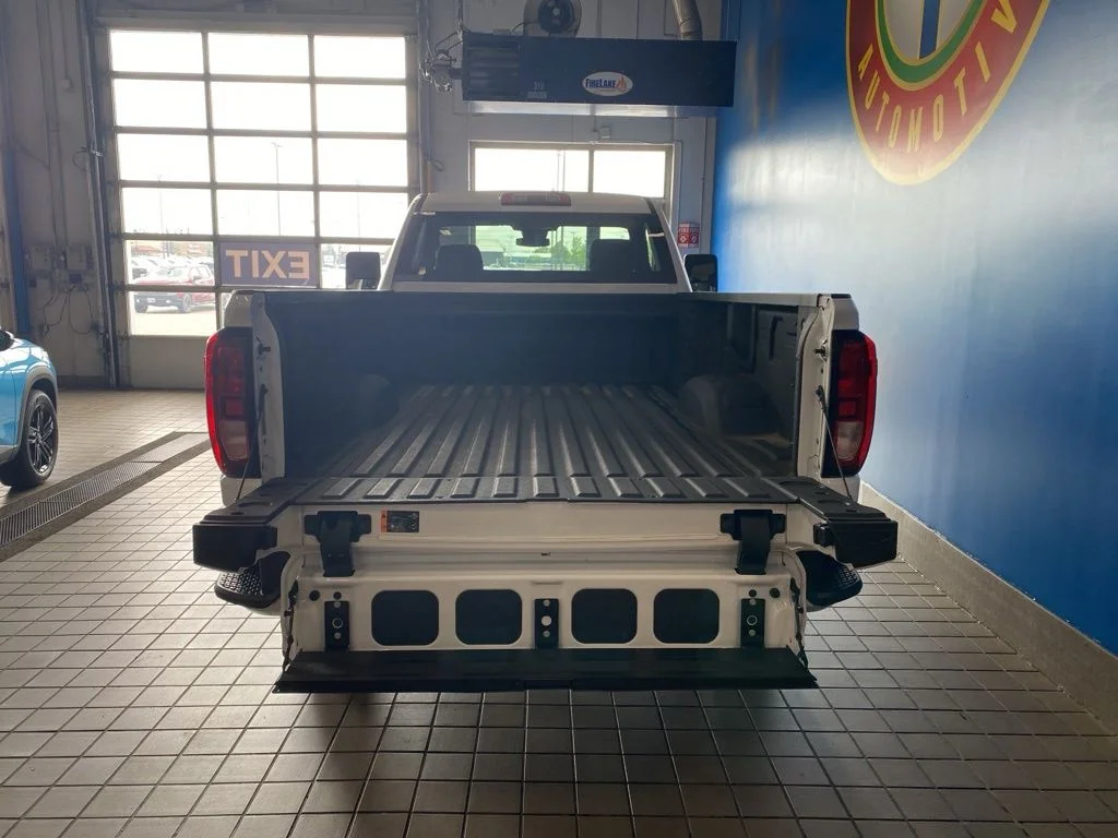 Used 2024 White GMC SLE image 15