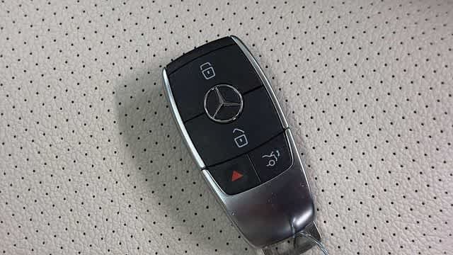 Used 2022 Selenite Grey Metallic Mercedes-Benz GLE 350 image 38
