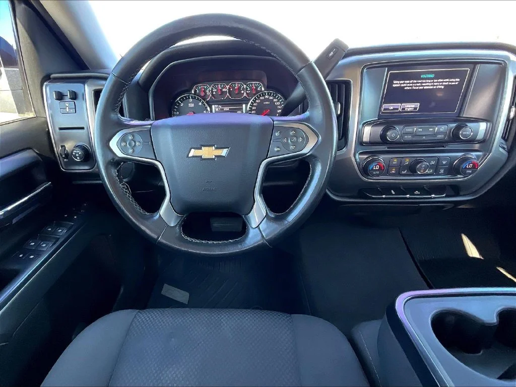 Used 2018 Blue Chevrolet LT image 11