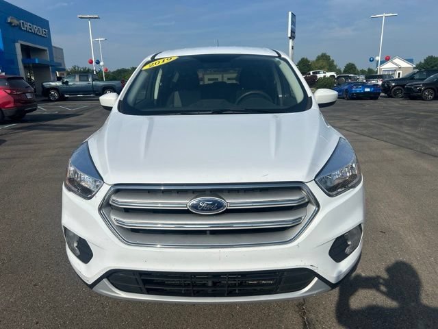 Used 2019 Oxford White Ford SE image 2