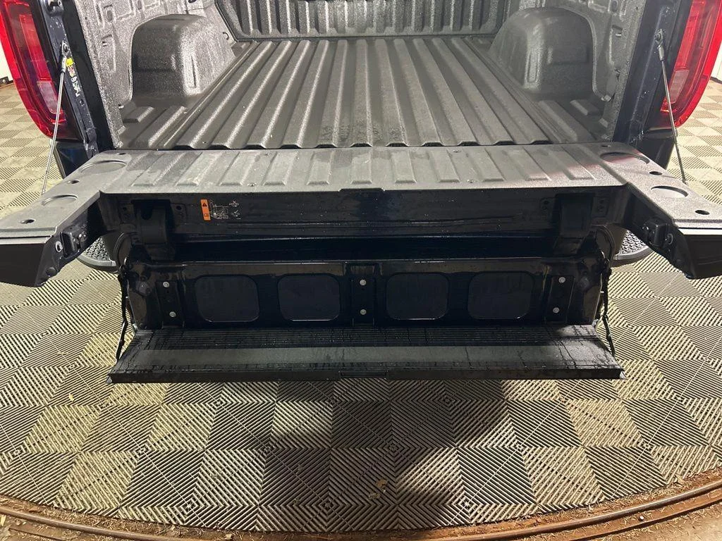 Used 2023 Titanium GMC Denali image 10