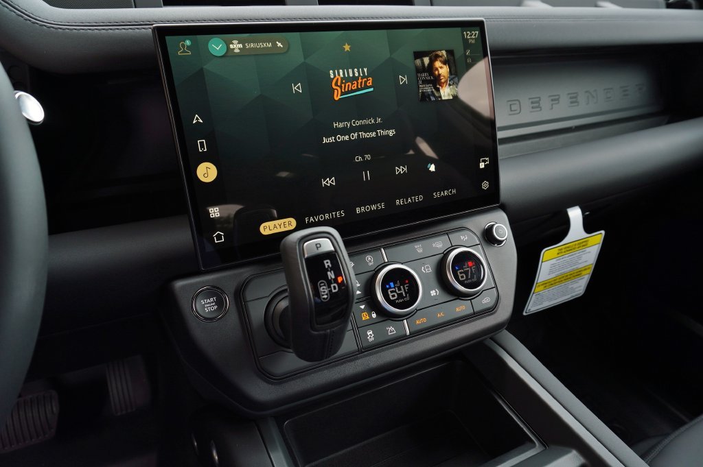 New 2026 Carpathian Grey Land Rover X-Dynamic SE image 19