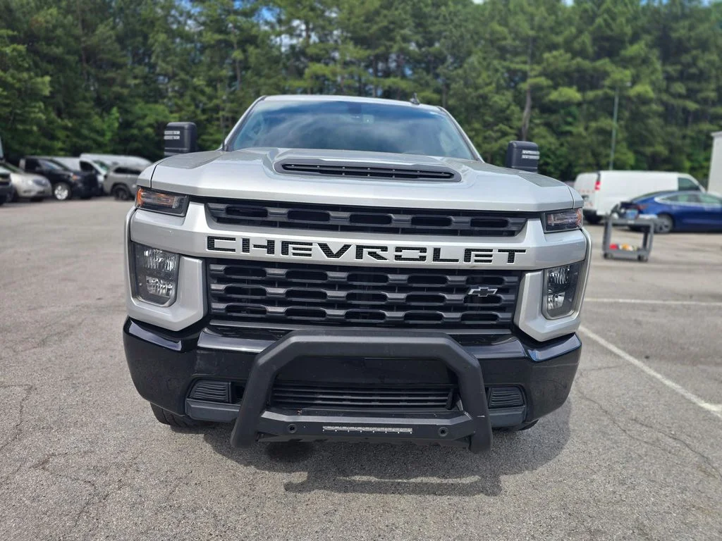 Used 2022 Silver Chevrolet Custom image 2