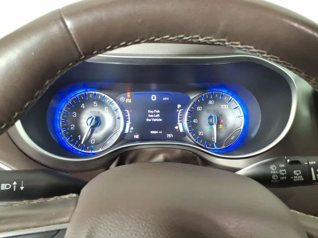 Used 2018 Red Chrysler Touring L Plus image 18