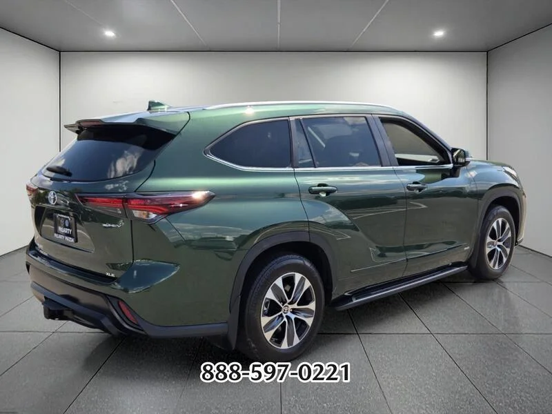 Used 2025 Cypress TOYOTA XLE image 5