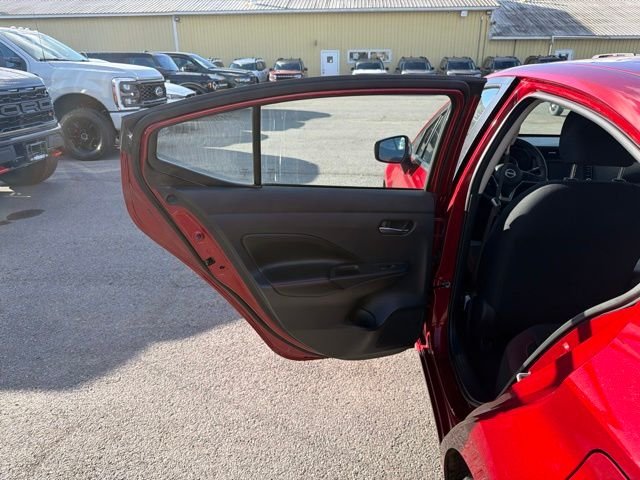 Used 2024 Red Nissan 1.6 SR image 42