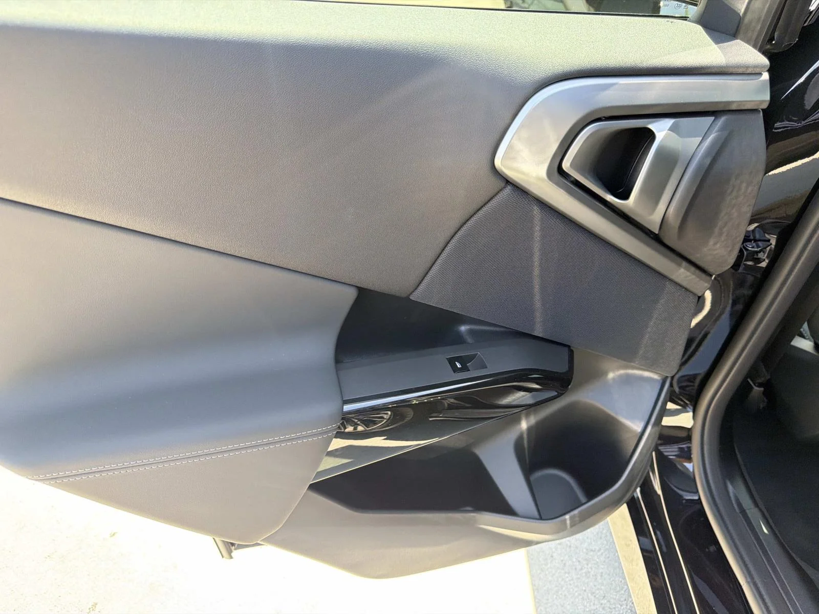 New 2026 Black Sapphire Metallic BMW 30 xDrive image 9