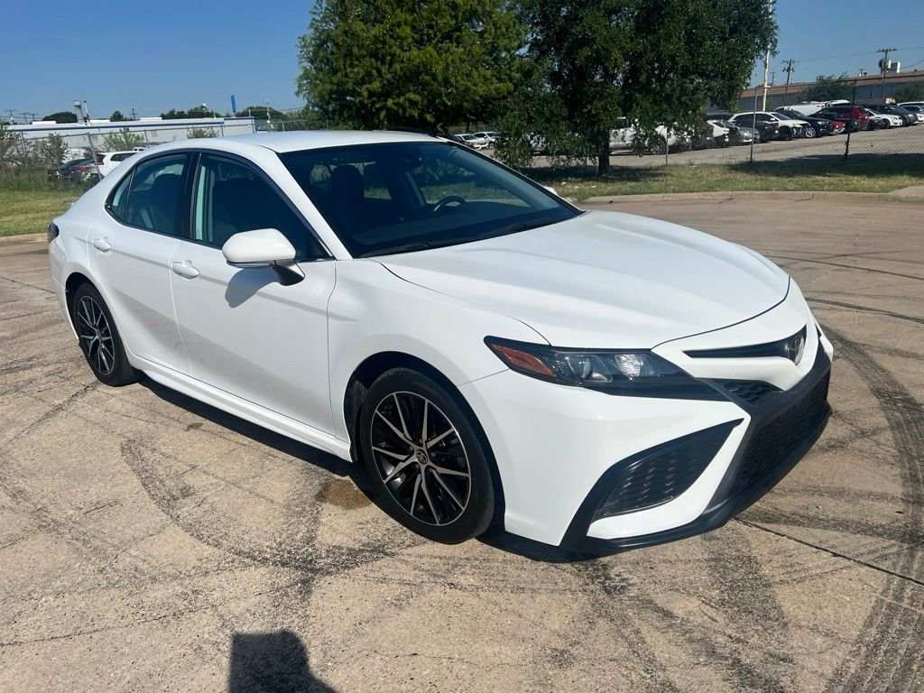 Used 2024 White Toyota SE image 17