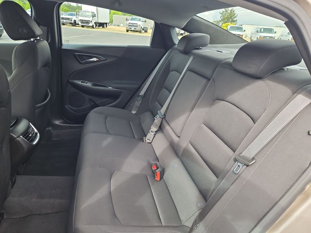 Used 2024 Mineral Gray Metallic Chevrolet LT image 23