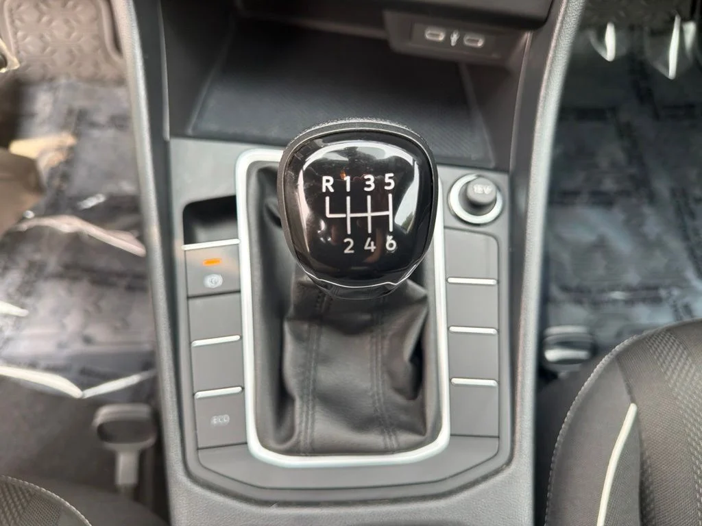 Used 2023 Silver Volkswagen 1.5T Sport image 24