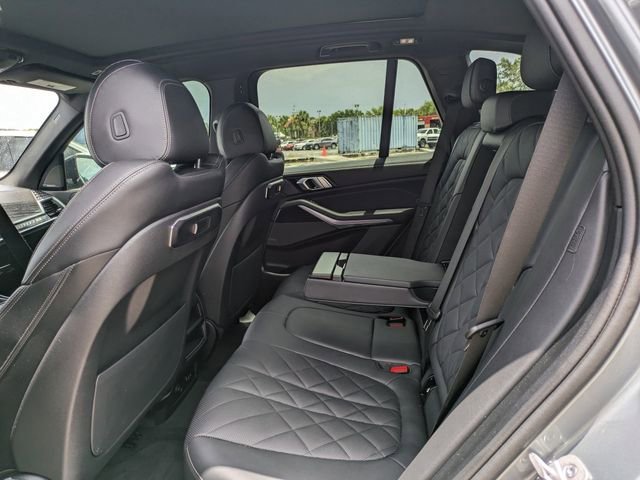 Used 2024 Skyscraper Grey Metallic BMW sDrive40i image 14