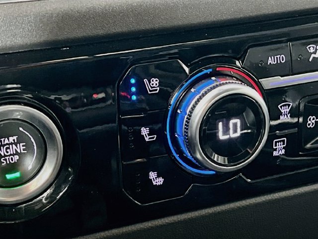 2023 GMC Sierra 1500 SLT - Photo 22