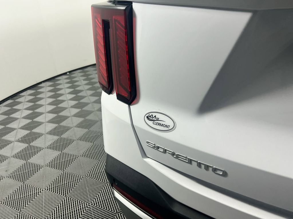 New 2026 Glacial White Pearl Kia EX image 5