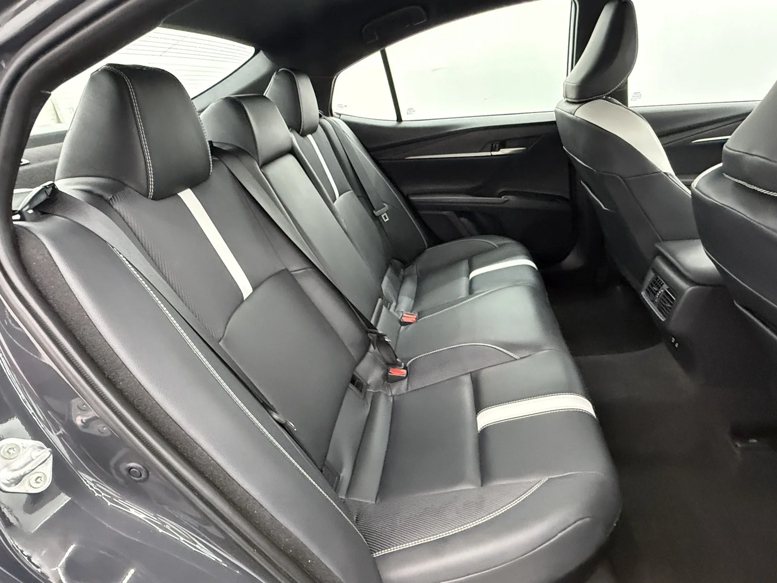 Used 2025 Underground Toyota SE image 33