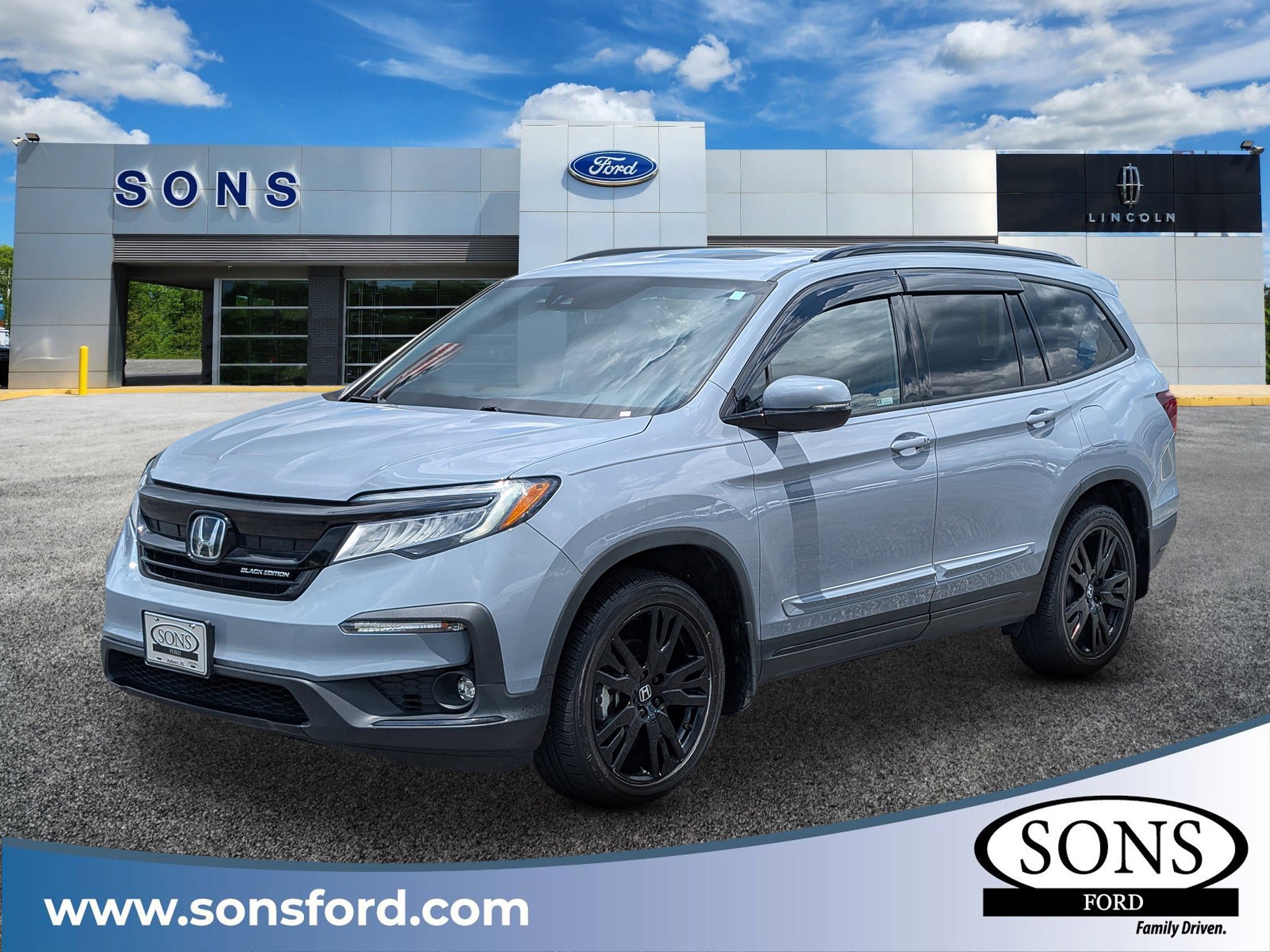 2022 Honda Pilot Black Edition AWD's photo