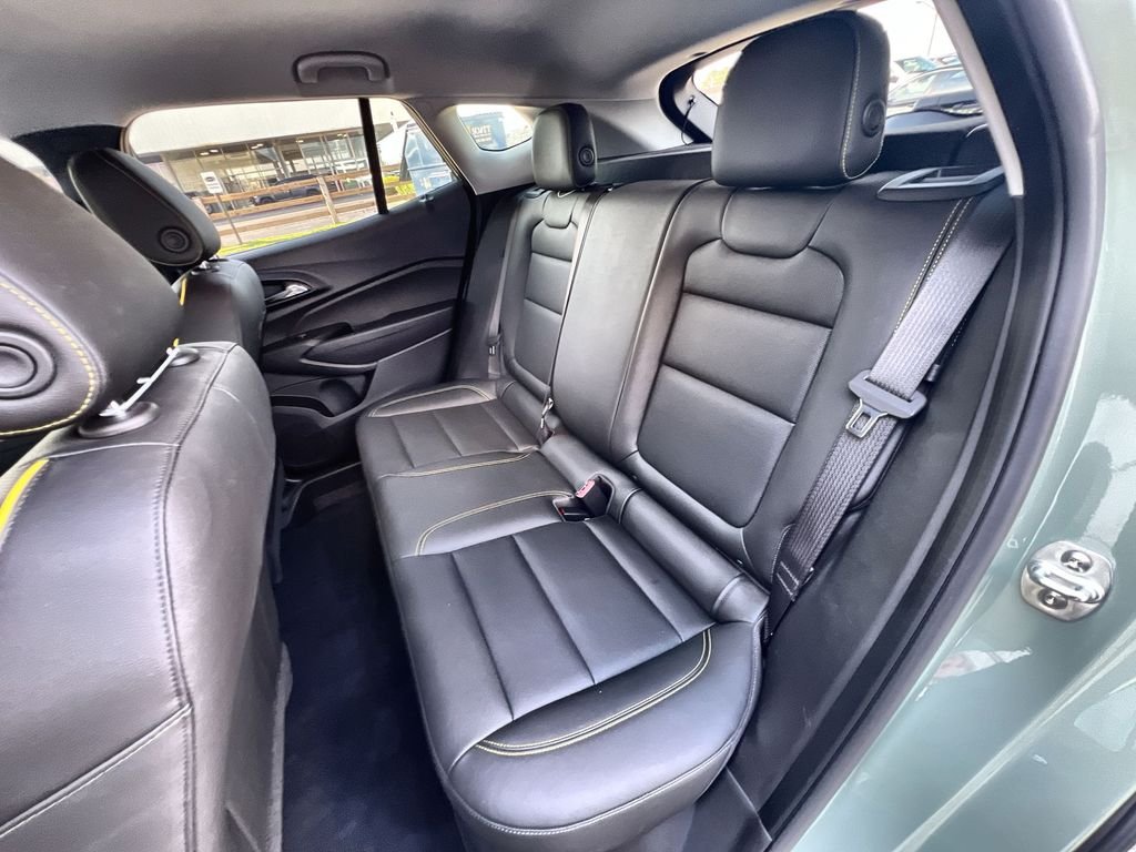 Used 2025 Green Chevrolet ACTIV image 21