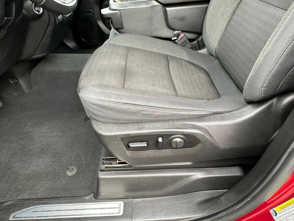 Used 2019 Red Chevrolet LT image 22