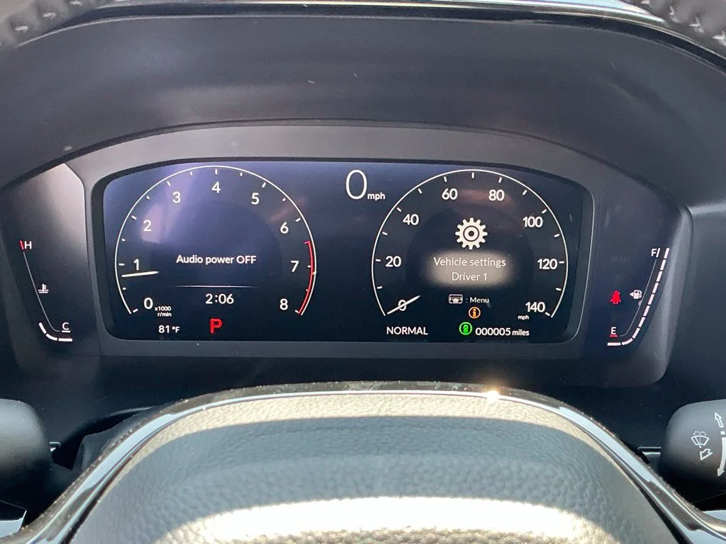 Used 2026 Silver Honda EX-L image 32