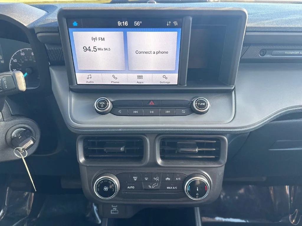 Used 2022 White Ford XL image 5