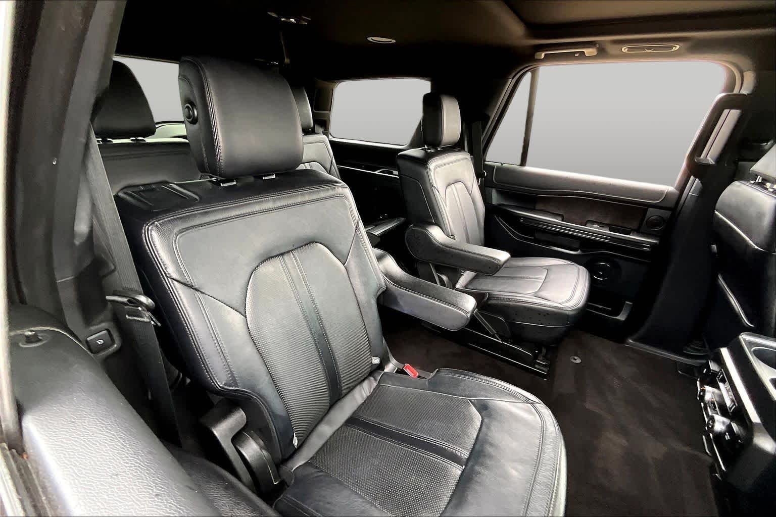 Used 2019 Agate Black Metallic Ford Limited image 19