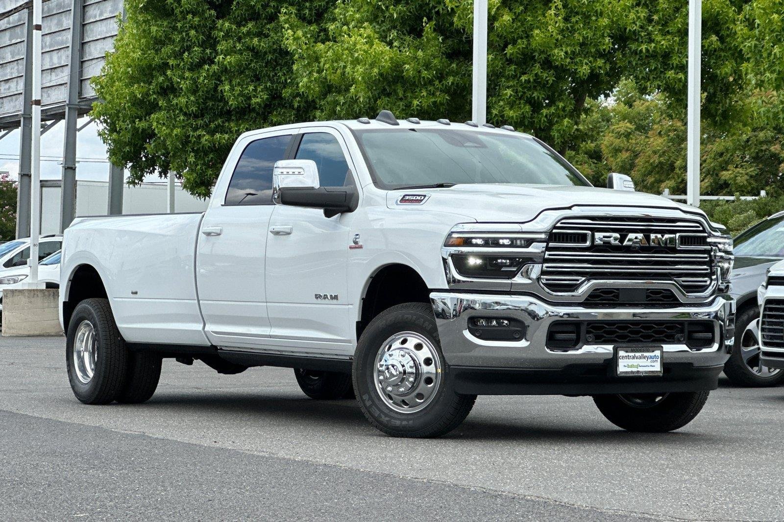 New 2026 Bright White Clearcoat Ram Laramie image 2